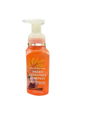Bath & Body Works Sweet Cinnamon Pumpkin Gentle Foaming Hand Soap 8.75 oz Fall